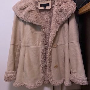 Sold Jones New York Size Small Faux Fur suede coat tanned/light pink